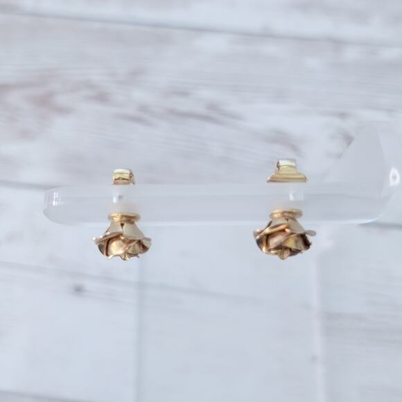 Vintage Clip On Earrings Gold Tone Dainty Rose with Faux Pearl Center - Picture 6 of 7